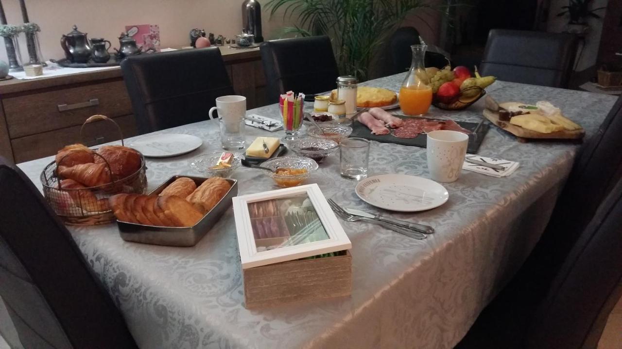 La Maison Bretonne, Chez Pascal&Brigitte Bed and Breakfast Pleslin-Trigavou Esterno foto